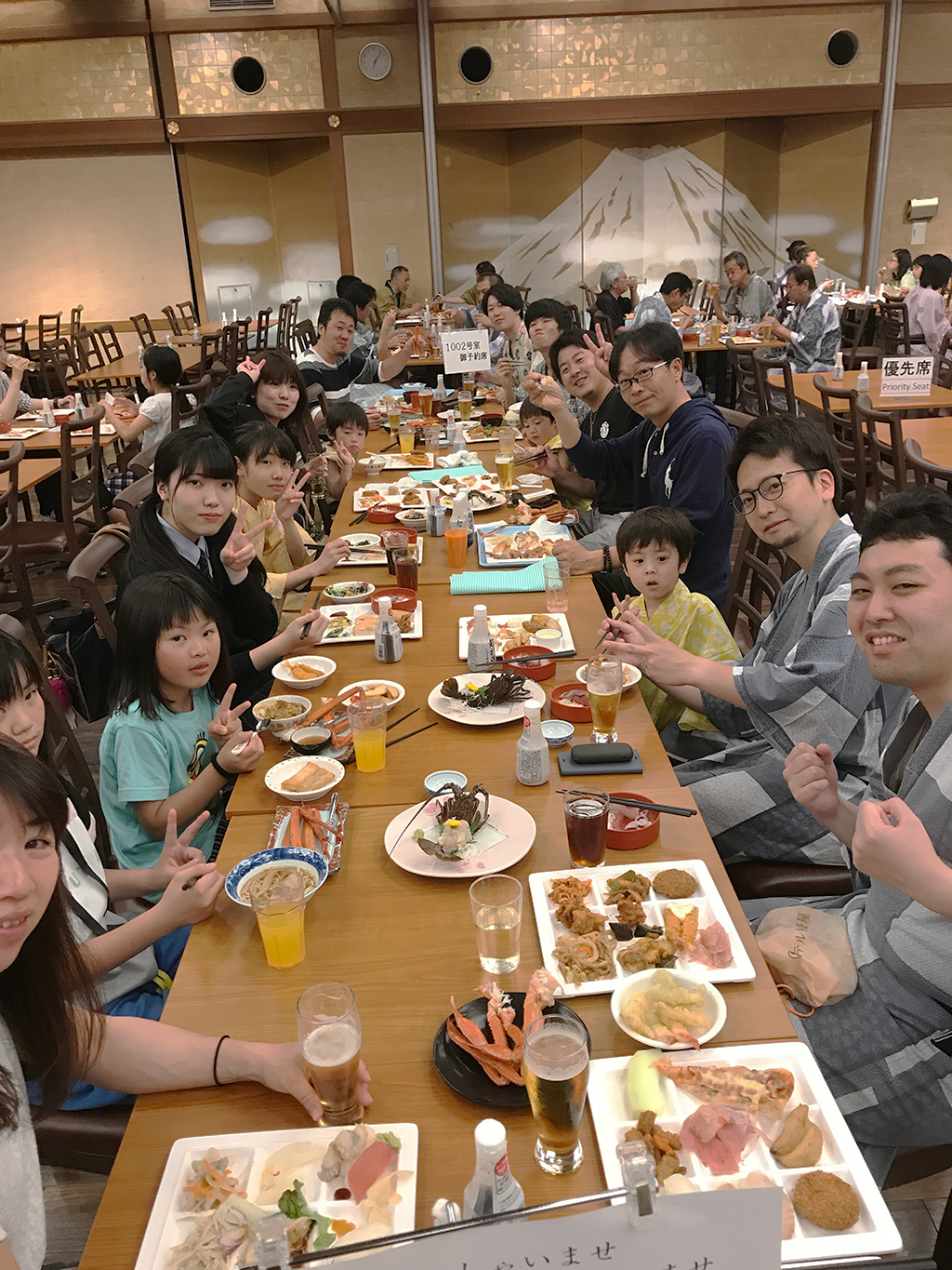 社員旅行　熱海　夜食　ビュッフェ